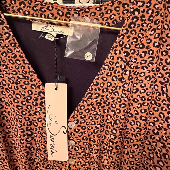 Chic Button-Down Midi Dress in Brown Leopard Print - Picture 2 of 4